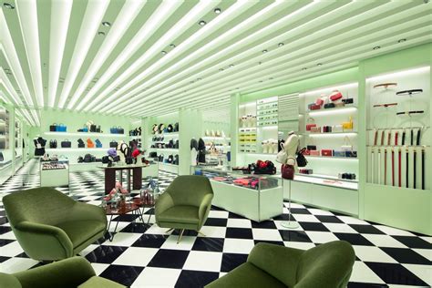 prada store